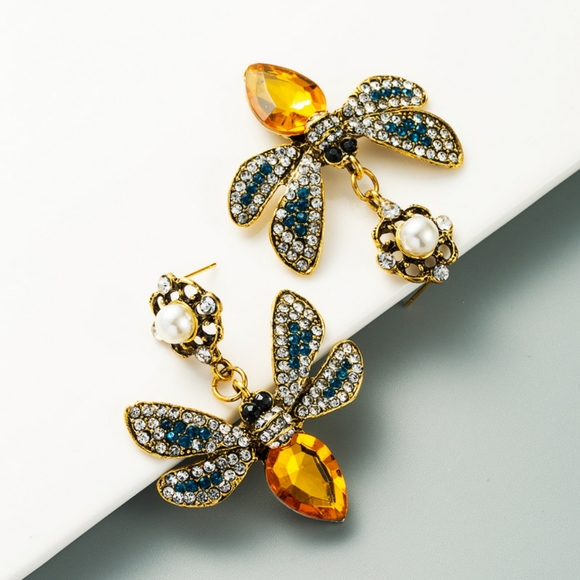 Insect 🐝 beautiful Earrings - Picture 5 of 7